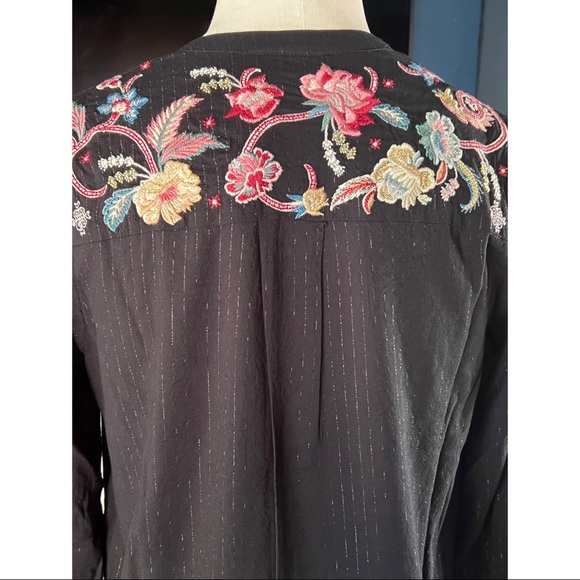 Johnny Was Esme Embroidered Shirt XS - Picture 8 of 16